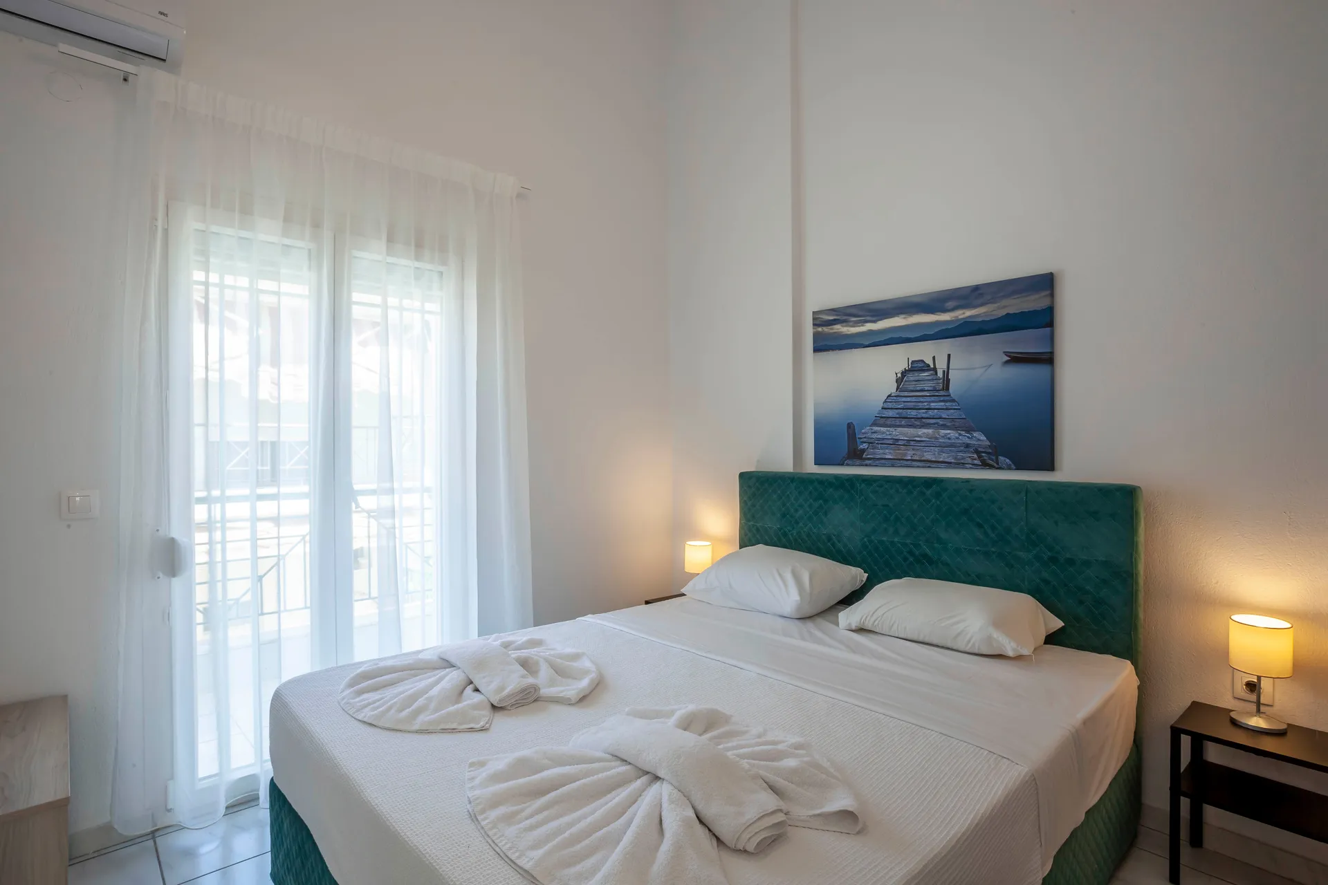 Tiara Holidays - Aris Luxury - 3 bedroom apartment - bedroom 2